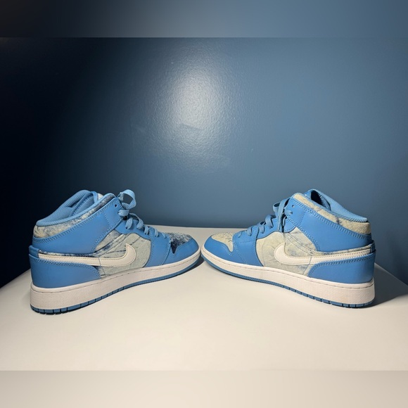 Air Jordan 1 Mid GS Washed Denim, lightly Used Sz 7Y - Picture 10 of 15